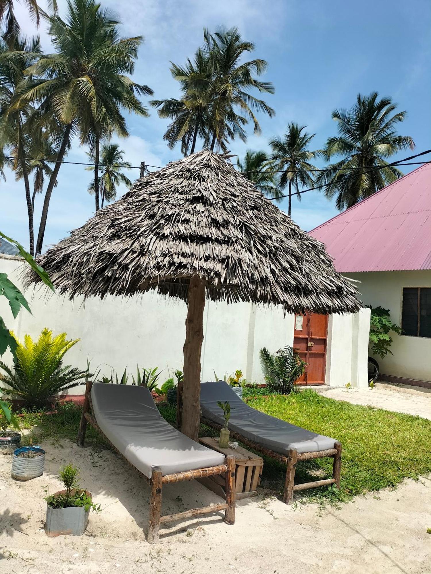 Mambo Leo Hostel Paje Luaran gambar